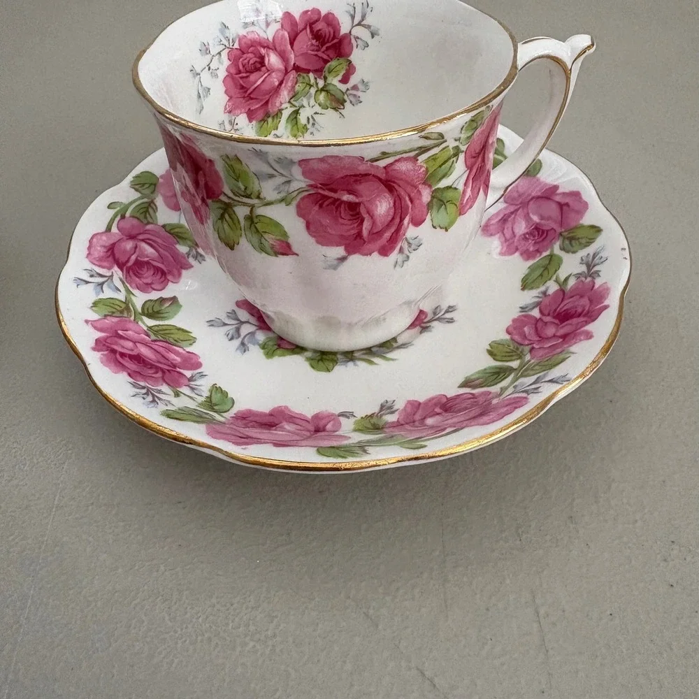 Queen Anne Bell China Lady Alexander Rose Teacup Saucer Bowl Set 5pc England